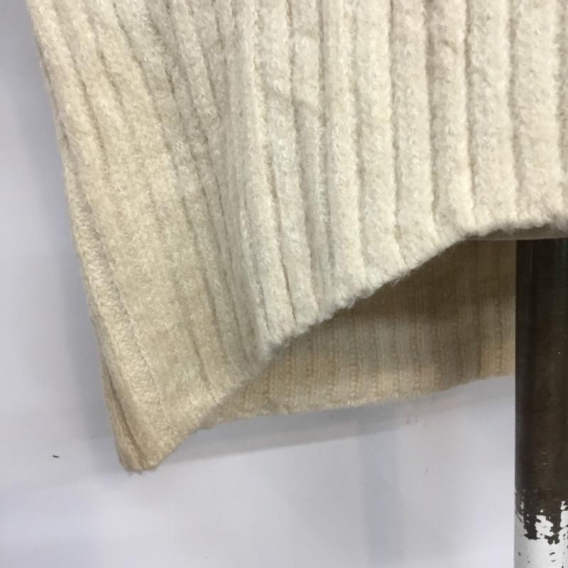 スライ SLY ニット、セーター 長袖 030BAK70-7800 BUTTON SLEEVE Vネック ボタン FREE 無地 アイボリー / アイボリー / レディース USED 古着 中古 10063820