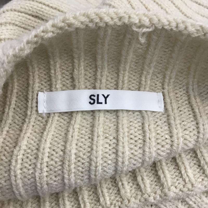 スライ SLY ニット、セーター 長袖 030CSA70-0490 ボリュームリブスリーブTOPS FREE 無地 アイボリー / アイボリー / レディース USED 古着 中古 10068081