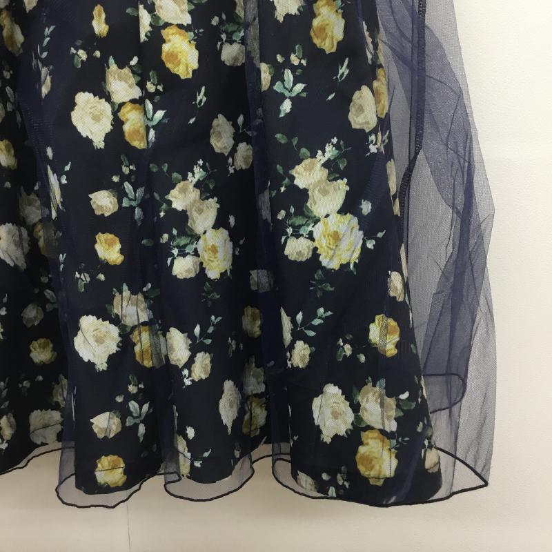 アクシーズファム axes femme スカート ひざ丈スカート M 花柄 紺 / ネイビー / X 黒 / ブラック / レディース USED 古着 中古 10068732