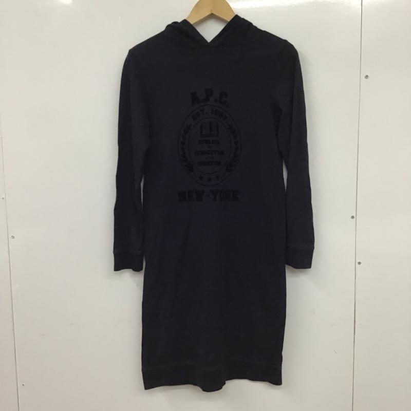 アーペーセー A.P.C. パーカー 長袖 ロング丈 スウェット ロゴ フロッキー XS プリント 黒 / ブラック / レディース USED 古着 中古 10072785