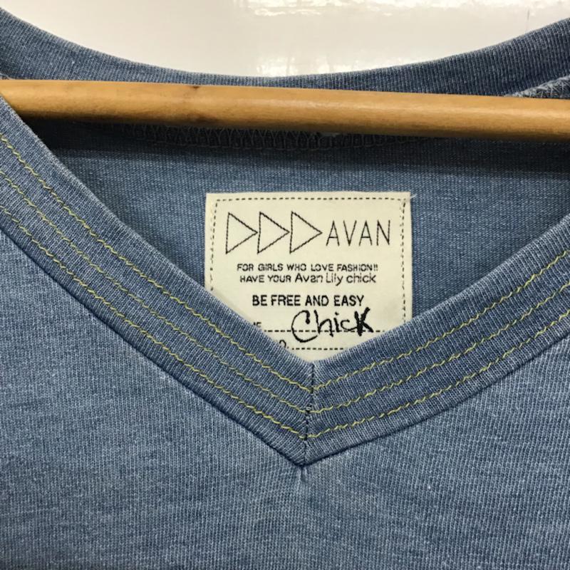 アヴァンリリィ Avan Lily Tシャツ 半袖 1808S480-5330 Vネック 胸ポケット FREE 無地 水色 / ライトブルー / レディース USED 古着 中古 10072791