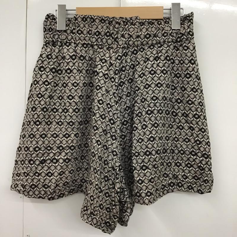 グローバルワーク GLOBAL WORK パンツ ショートパンツ GW050220N9 L 総柄 白 / ホワイト / X 黒 / ブラック / レディース USED 古着 中古 10072840
