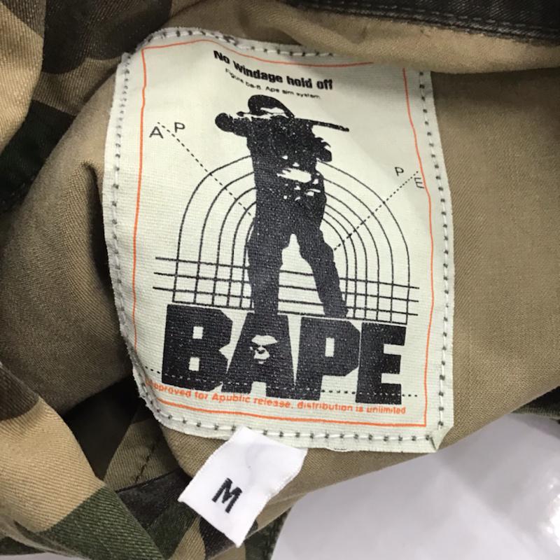アベイシングエイプ A BATHING APE シャツ、ブラウス 長袖 ミリタリー M カモフラージュ柄・迷彩 ベージュ / ベージュ / X 茶 / ブラウン / X カーキ / カーキ / メンズ USED 古着 中古 10073468