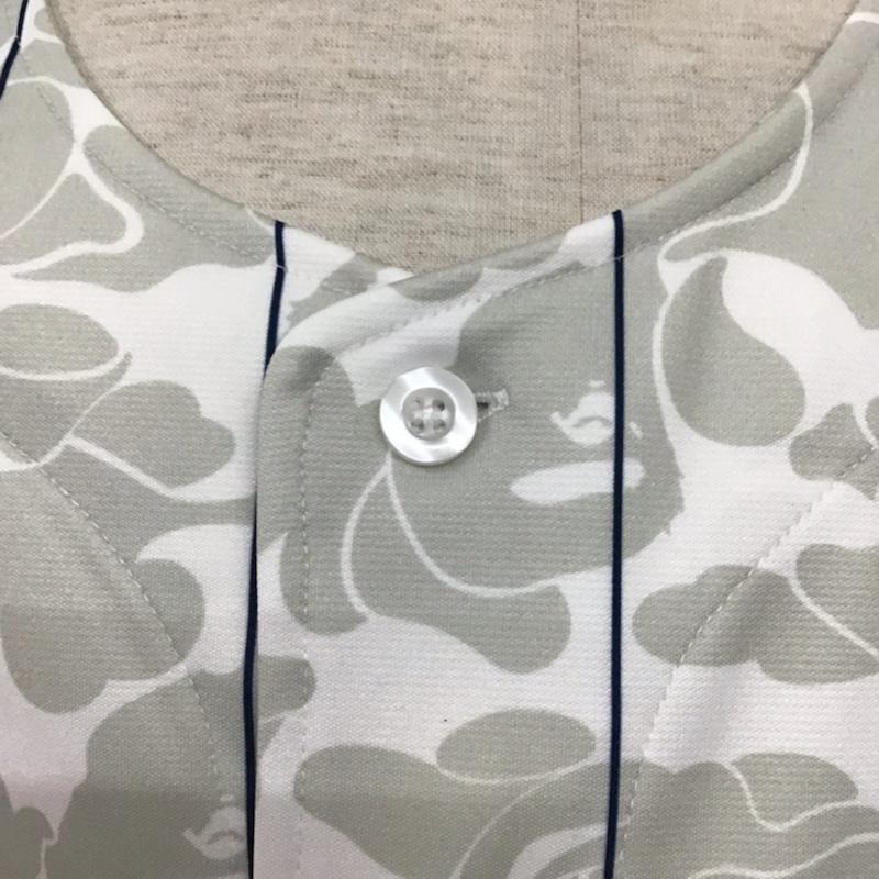 アベイシングエイプ A BATHING APE シャツ、ブラウス 半袖 CTH FALL 2019 Mitchell & Ness ベースボールシャツ NY ヤンキース XL 総柄 白 / ホワイト / X 灰 / グレー / X 紺 / ネイビー / メンズ USED 古着 中古 10073469