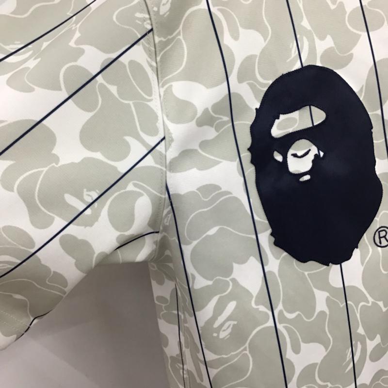 アベイシングエイプ A BATHING APE シャツ、ブラウス 半袖 CTH FALL 2019 Mitchell & Ness ベースボールシャツ NY ヤンキース XL 総柄 白 / ホワイト / X 灰 / グレー / X 紺 / ネイビー / メンズ USED 古着 中古 10073469
