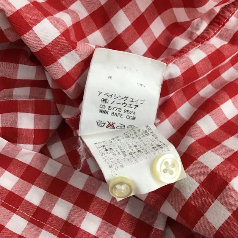 アベイシングエイプ A BATHING APE シャツ、ブラウス 半袖 1860-131-049 ボタンダウン 猿 ワッペン M チェック 赤 / レッド / X 白 / ホワイト / メンズ USED 古着 中古 10073667