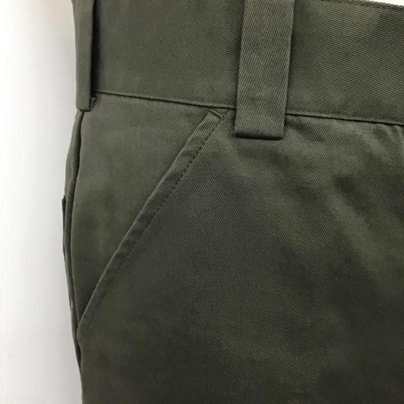ユニクロ UNIQLO パンツ ワークパンツ、ペインターパンツ レギュラーフィットワークパンツ 321-437409 無地 カーキ / カーキ / メンズ USED 古着 中古 10080733