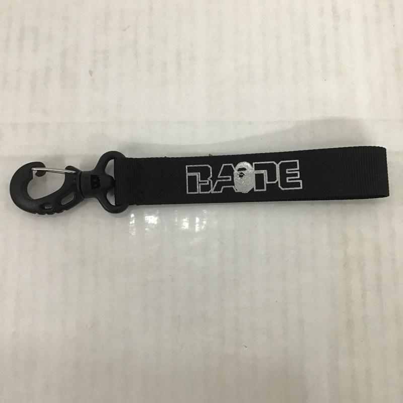アベイシングエイプ A BATHING APE キーホルダー キーホルダー ロゴ、文字 黒 / ブラック / メンズ USED 古着 中古 10080886