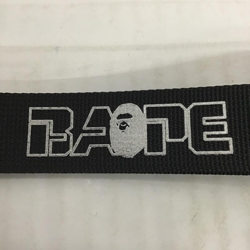アベイシングエイプ A BATHING APE キーホルダー キーホルダー ロゴ、文字 黒 / ブラック / メンズ USED 古着 中古 10080886