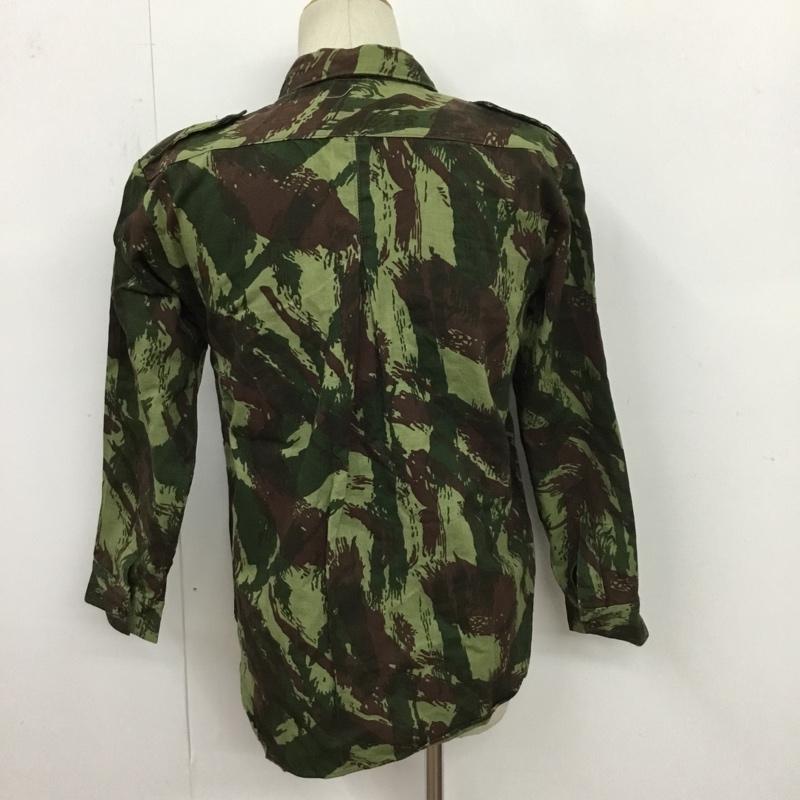 古着 USED シャツ、ブラウス 長袖 ミリタリー 2 カモフラージュ柄・迷彩 カーキ / カーキ / X 緑 / グリーン / X ダークブラウン / ダークブラウン / メンズ USED 古着 中古 10084555