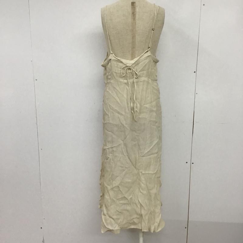ダブルクローゼット w closet ワンピース ロングスカート FREE 無地 アイボリー / アイボリー / レディース USED 古着 中古 10086016