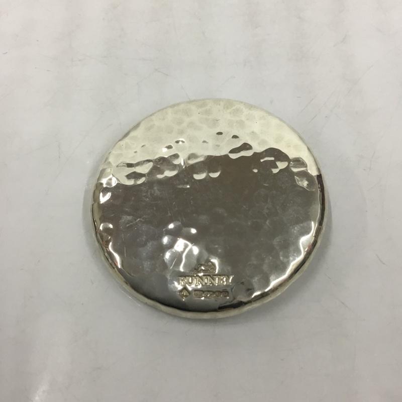 バニー BUNNEY ファッション小物 ファッション小物 B0200105 バッジ 箱有 34mm Hammered Badge ロゴ、文字 銀 / シルバー / メンズ USED 古着 中古 10087207