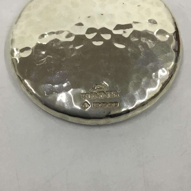 バニー BUNNEY ファッション小物 ファッション小物 B0200105 バッジ 箱有 34mm Hammered Badge ロゴ、文字 銀 / シルバー / メンズ USED 古着 中古 10087207