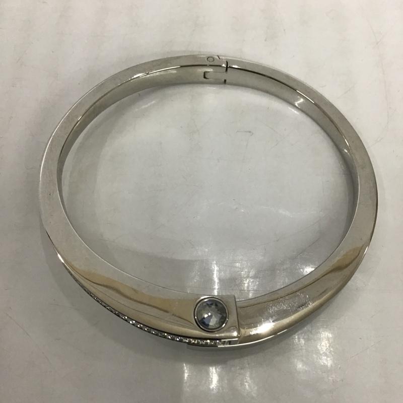 スワロフスキー SWAROVSKI アクセサリー ブレスレット、バングル GET NARROW 箱有 無地 銀 / シルバー / レディース USED 古着 中古 10087847