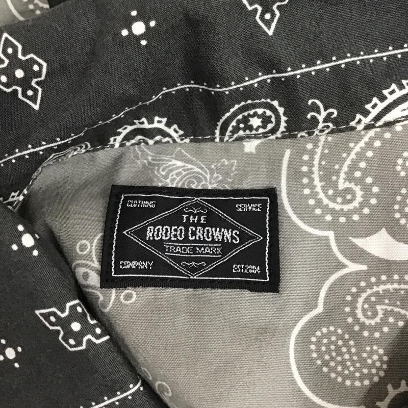 ロデオクラウンズ Rodeo Crowns シャツ、ブラウス 半袖 421FSW30-1300 タイプライター オープンカラーシャツ M バンダナ柄 灰 / グレー / X チャコールグレー / チャコールグレー / メンズ USED 古着 中古 10088577