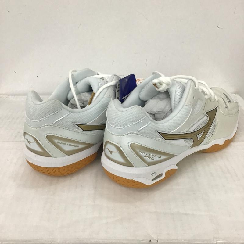 ミズノ MIZUNO シューズ シューズ 71GA210050 WAVE FANG PRO バドミントンシューズ 29cm 箱有 29.0cm 白 / ホワイト / X 金 / ゴールド / メンズ USED 古着 中古 10089770