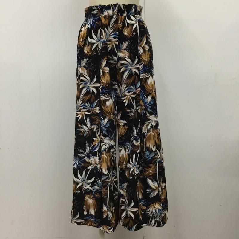 エモダ EMODA ボトムス ボトムス 041720750501 フロントスリットワイドパンツ S 花柄 黒 / ブラック / レディース USED 古着 中古 10090106