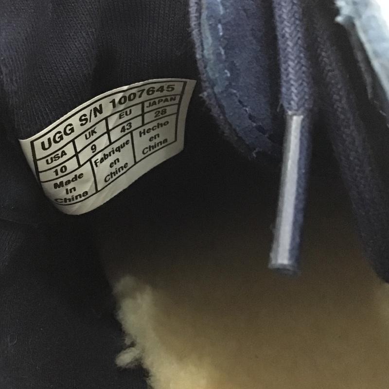 アグ UGG スニーカー スニーカー 1007645 チャッカシューズ 28cm 箱有 28.0cm ロゴ、文字 紺 / ネイビー / X 白 / ホワイト / メンズ USED 古着 中古 10091196