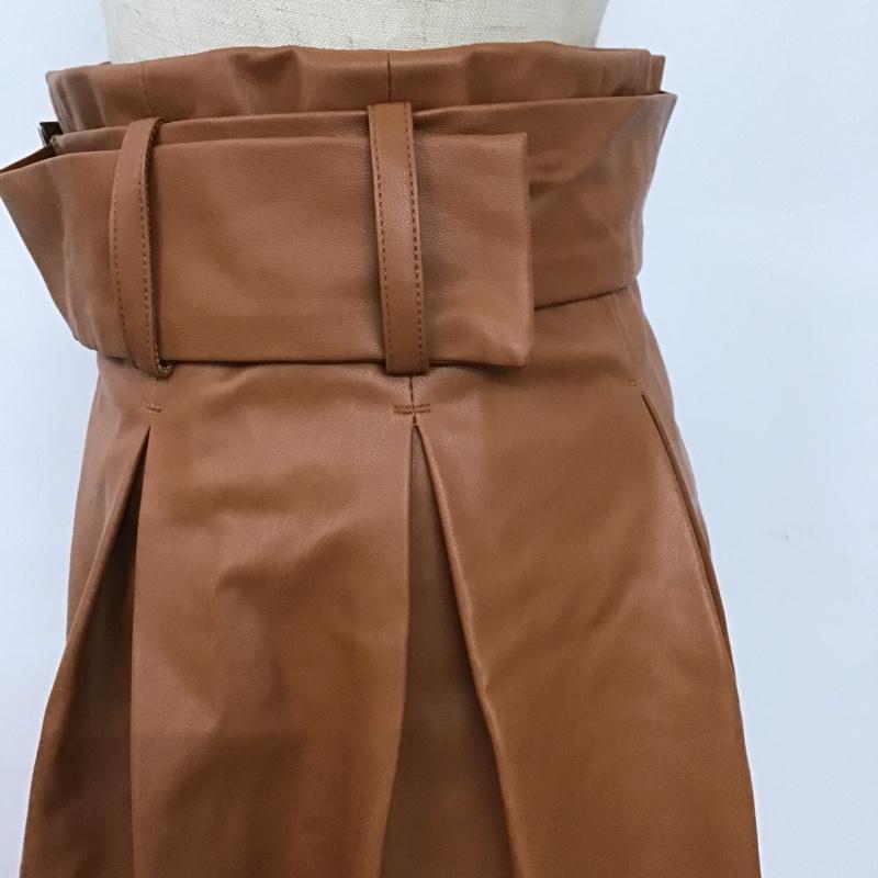 エモダ EMODA パンツ ショートパンツ 041750750001-01 フェイクレザーハイウエストショートパンツ S 無地 キャメル / キャメル / レディース USED 古着 中古 10091413