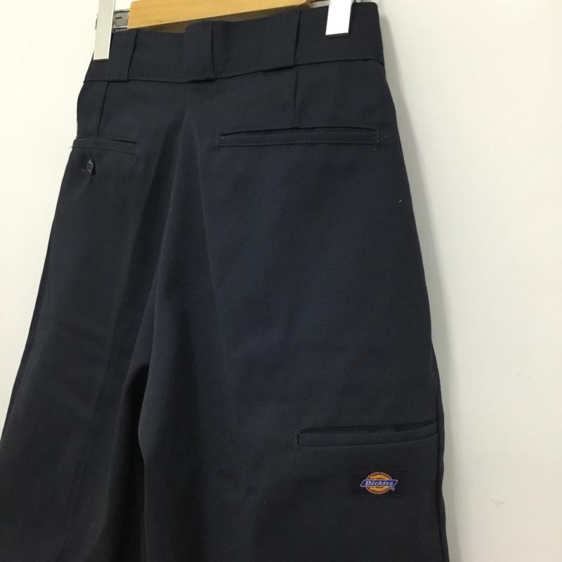 ディッキーズ Dickies パンツ ショートパンツ 607645040912 ハーフパンツ LOOSE FIT 28 ロゴ、文字 紺 / ネイビー / メンズ USED 古着 中古 10091654