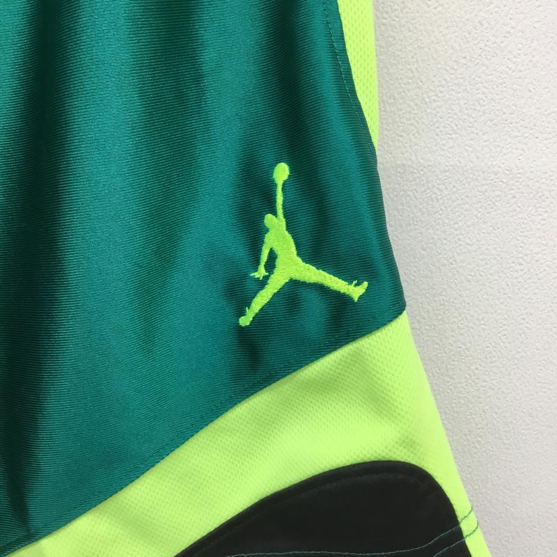 ジョーダンブランド JORDAN BRAND パンツ ショートパンツ バスケショーツ L 総柄 緑 / グリーン / X 黒 / ブラック / X 黄緑 / イエローグリーン / メンズ USED 古着 中古 10092325
