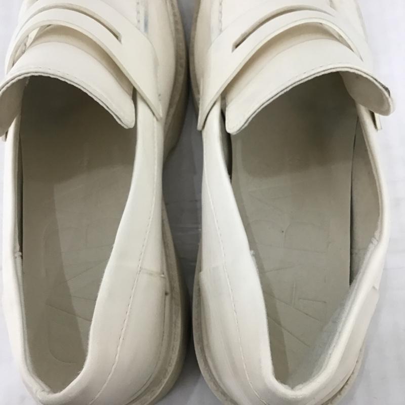 ザラ ZARA ローファー ローファー 3520 810 002 フラットトラックソールローファー EU39 無地 白 / ホワイト / レディース USED 古着 中古 10093308