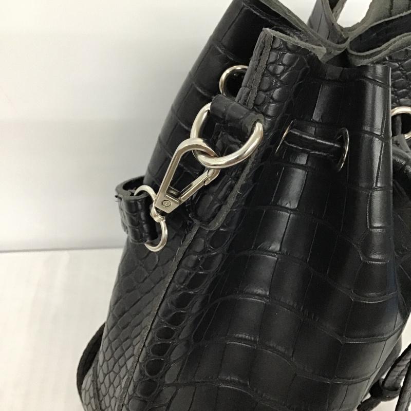 古着 USED ショルダーバッグ ショルダーバッグ クロコ型押し フェイクレザー ヘビ柄 黒 / ブラック / レディース USED 古着 中古 10093708