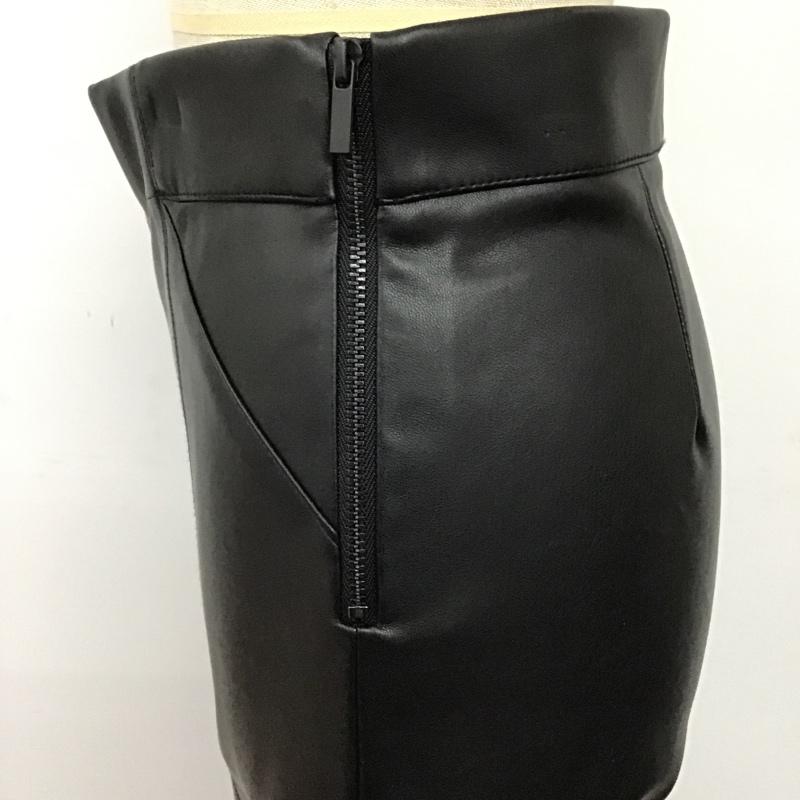 ザラ ZARA ボトムス ボトムス フェイクレザーパンツ ストレッチ スキニーパンツ 裾ジップパンツ S 無地 黒 / ブラック / レディース USED 古着 中古 10093979