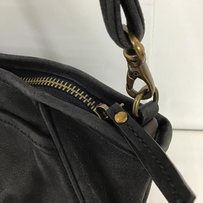 ヴァネッサブリューノ vanessabruno ショルダーバッグ ショルダーバッグ レザー 無地 紺 / ネイビー / レディース USED 古着 中古 10094329