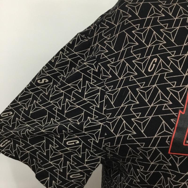 ゲス Guess Tシャツ 半袖 半袖カットソー プリントTシャツ クルーネックカットソー 総柄 S 総柄 マルチカラー / マルチカラー / レディース USED 古着 中古 10095228