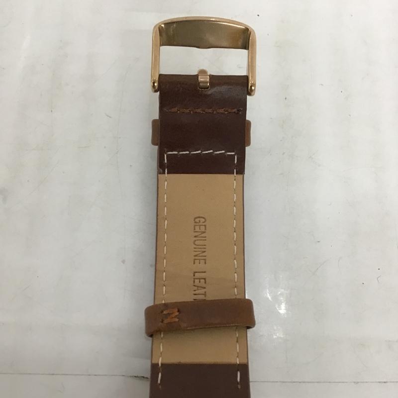 ダニエルウェリントン Daniel Wellington 腕時計 アナログ(クォーツ式) Classic B40R5 レザーベルト 箱有 ロゴ、文字 茶 / ブラウン / X 金 / ゴールド / X 白 / ホワイト / メンズ USED 古着 中古 10095351