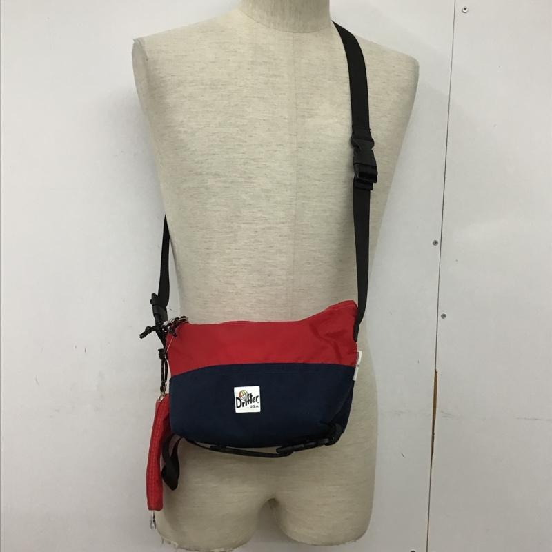 ドリフター Drifter ショルダーバッグ ショルダーバッグ HYSTERIC GLAMOUR ポーチ付き ロゴ、文字 赤 / レッド / X 紺 / ネイビー / メンズ USED 古着 中古 10095381