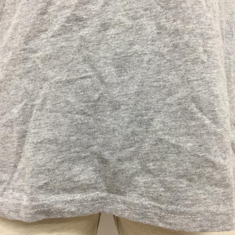 トミーヒルフィガー TOMMY HILFIGER Tシャツ 半袖 半袖カットソー プリントTシャツ クルーネックカットソー M ロゴ、文字 灰 / グレー / メンズ USED 古着 中古 10095434