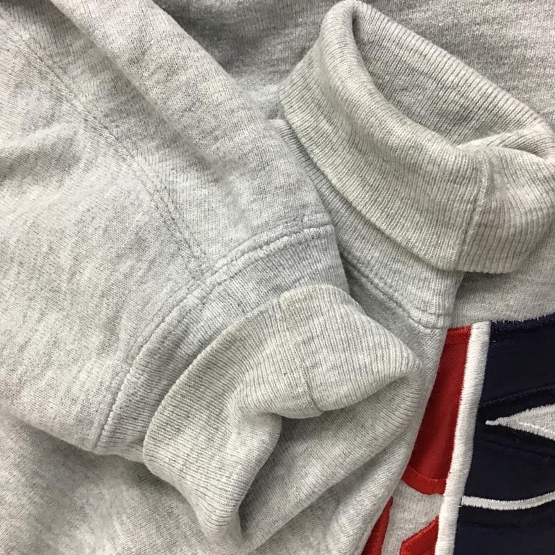 チャンピオン Champion トレーナー 長袖 長袖スウェット 長袖トレーナー プリントスウェット XXL ロゴ、文字 灰 / グレー / メンズ USED 古着 中古 10096835