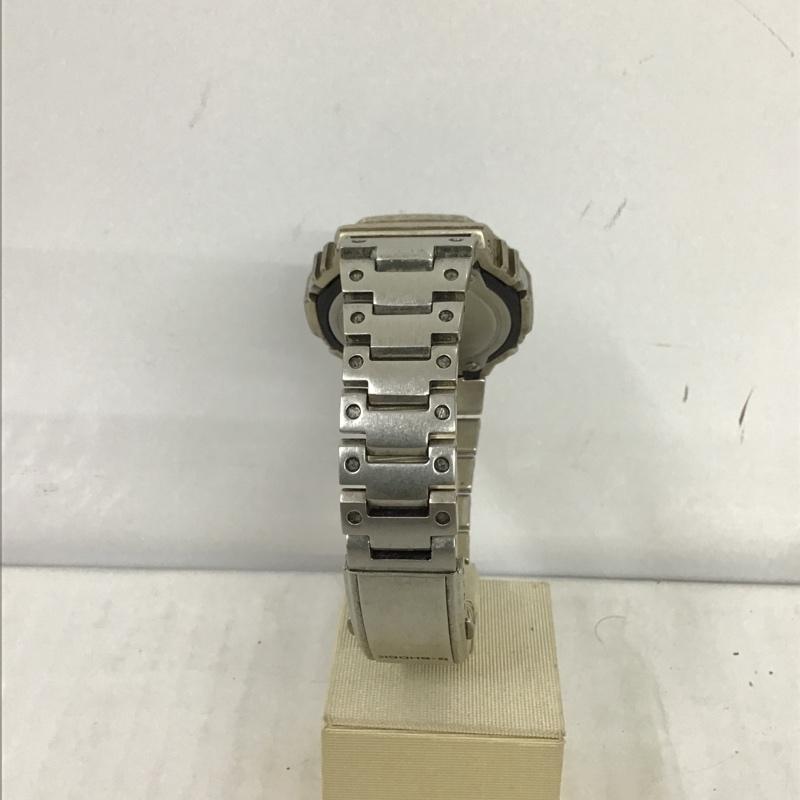 ジーショック G-SHOCK 腕時計 アナログ(クォーツ式) GA-2100 STAINLESS 箱有 カスタム ロゴ、文字 銀 / シルバー / メンズ USED 古着 中古 10097036