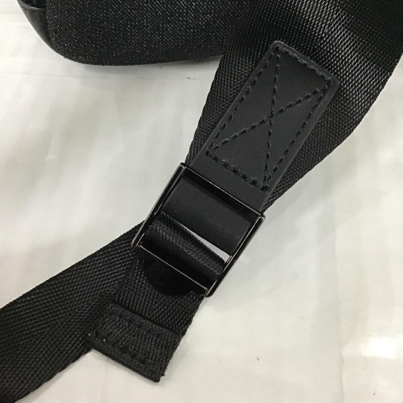 キュー バッグ パリ q bag paris リュックサック、デイパック リュックサック、デイバッグ ポーチ付き ロゴ、文字 黒 / ブラック / レディース USED 古着 中古 10098514