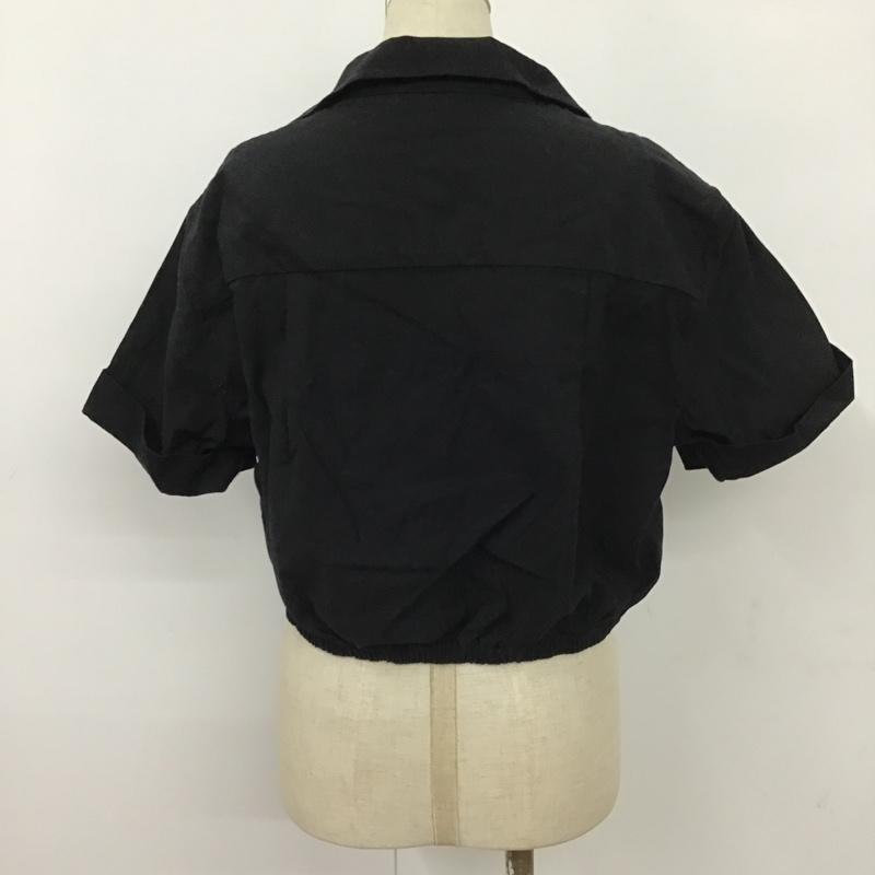 マウジー MOUSSY シャツ、ブラウス 半袖 010FS730-2290 CROPPEDSAFARIブラウス 半袖シャツ ショート丈カラーシャツ 前開シャツ FREE 無地 黒 / ブラック / レディース USED 古着 中古 10099091