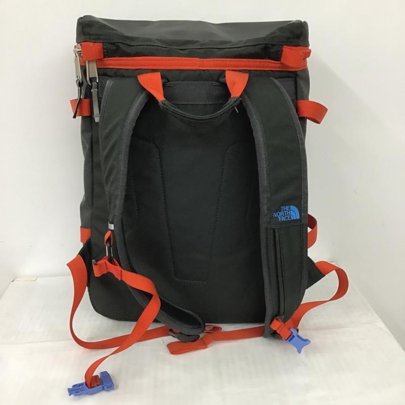 ザノースフェイス THE NORTH FACE リュックサック、デイパック リュックサック、デイバッグ NMU81900 BCヒューズボックス スクエア ロゴ、文字 灰 / グレー / X 赤 / レッド / メンズ USED 古着 中古 10099304