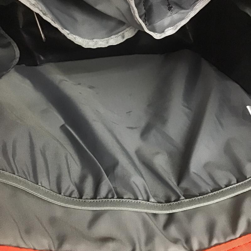 ザノースフェイス THE NORTH FACE リュックサック、デイパック リュックサック、デイバッグ NMU81900 BCヒューズボックス スクエア ロゴ、文字 灰 / グレー / X 赤 / レッド / メンズ USED 古着 中古 10099304