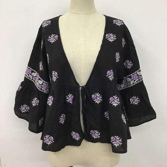 レイビームス Ray BEAMS カットソー 半袖 63-11-0237-509 花柄刺繍ブラウス 五分丈 フレア袖カットソー 花柄刺繍 FREE 総柄 X 花柄 黒 / ブラック /  レディース USED 古着 中古 10099364