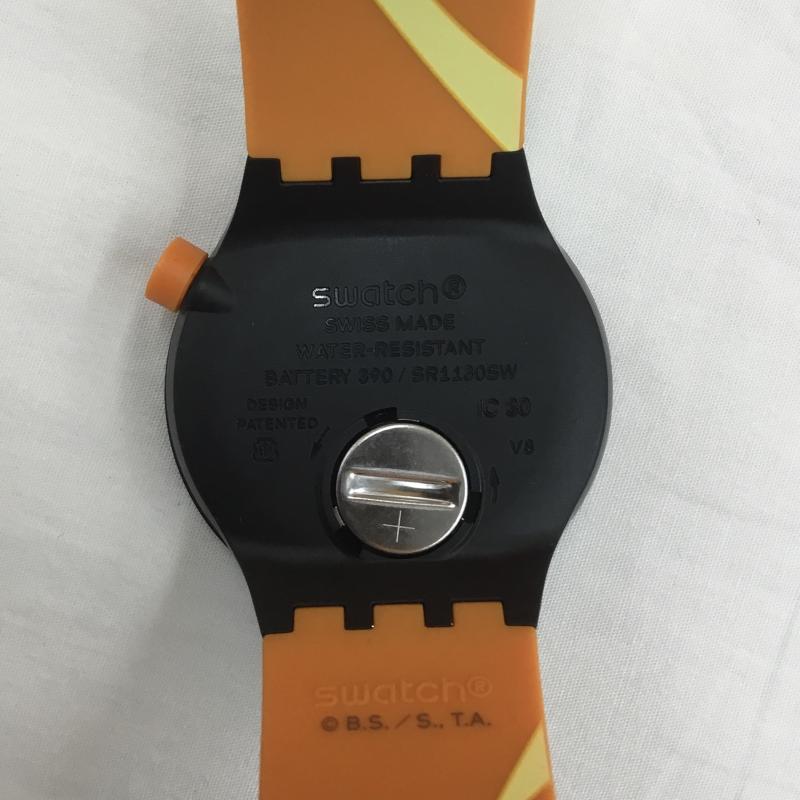 スウォッチ Swatch 腕時計 アナログ(クォーツ式) DRAGONBALL Z GOKU ドラゴンボールZ 悟空 SB01Z101 キャラクター 黒 / ブラック / X 橙 / オレンジ / メンズ USED 古着 中古 10099450