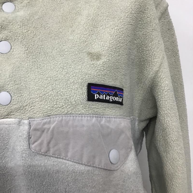 パタゴニア patagonia ジャケット、上着 ジャケット、ブレザー 25455FA15 フリースジャケット カジュアルジャケット プルオーバー S ロゴ、文字 ベージュ / ベージュ / レディース USED 古着 中古 10099587