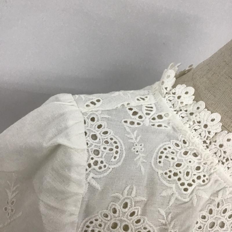 マウジー MOUSSY カットソー 半袖 010CSS30-1270 LACE EMBROIDERY BLOUSE スカラップ FREE 刺繍 オフホワイト / オフホワイト /  レディース USED 古着 中古 10099644