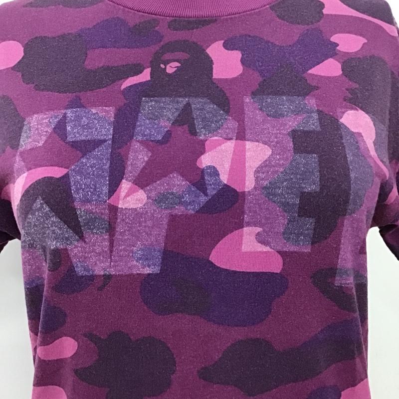 アベイシングエイプ A BATHING APE Tシャツ 半袖 APEE カモ柄 迷彩 ロゴ、文字 紫 / パープル / レディース USED 古着 中古 10099680