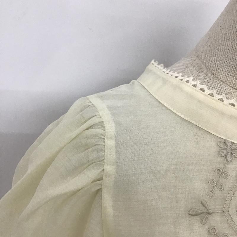 ダブルクローゼット w closet カットソー 半袖 333231 前身刺繍入りシアーボリューム袖プルオーバー 刺繍 アイボリー / アイボリー /  レディース USED 古着 中古 10100810