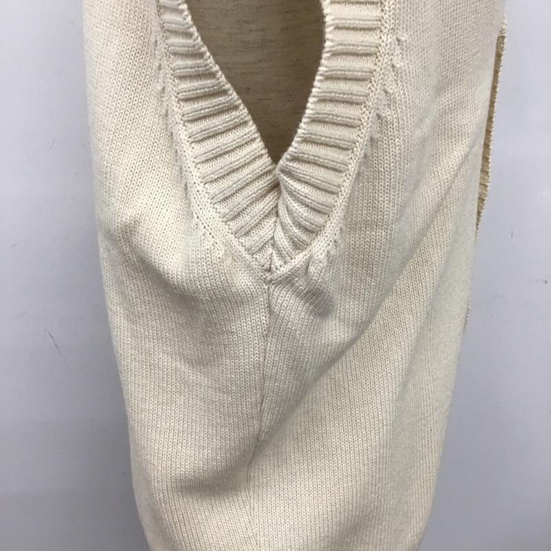 ザラ ZARA ベスト ベスト 3332 310 712 Vネック ニット 前ボタン M ワンポイント アイボリー / アイボリー / X 緑 / グリーン / メンズ USED 古着 中古 10101158