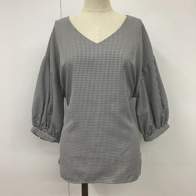 ロペピクニック ROPE' PICNIC シャツ、ブラウス 半袖 GDH-1887-A ギンガムチェックブラウス 半袖シャツ Vネックシャツ パフスリーブ FREE チェック 白 / ホワイト / X 黒 / ブラック / レディース USED 古着 中古 10101240