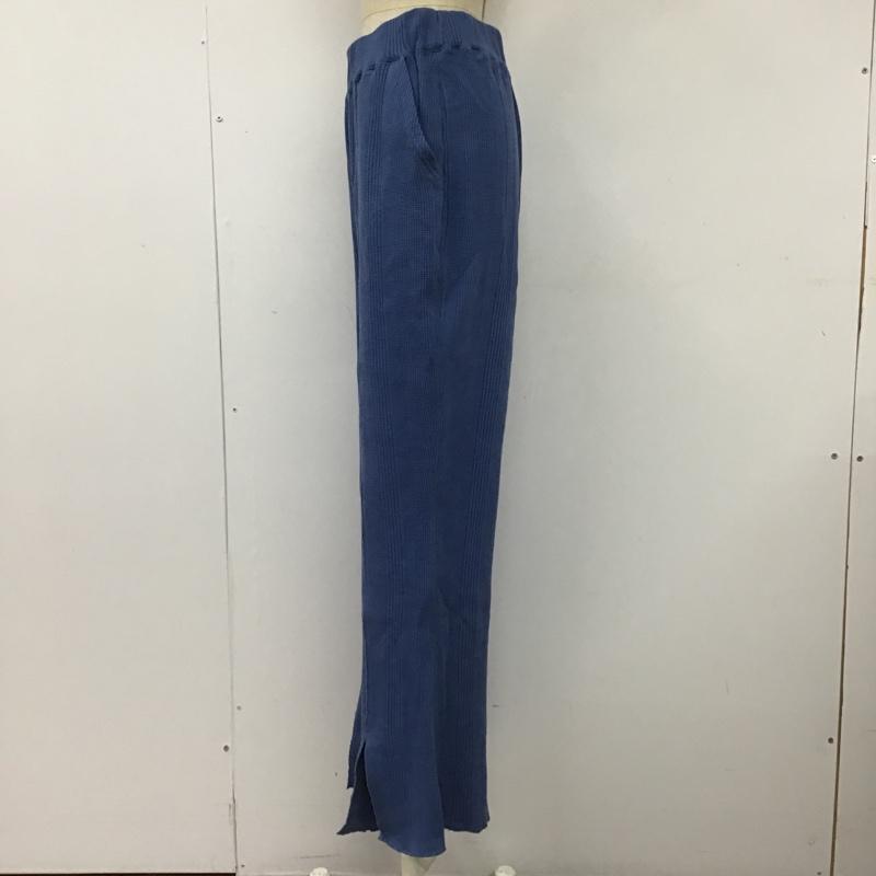 レイビームス Ray BEAMS ボトムス ボトムス 63-23-0291-101 スリットランダムワッフルパンツ カジュアルパンツ フレアパンツ 1 無地 青 / ブルー /  レディース USED 古着 中古 10101263