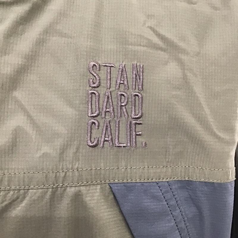 スタンダード カリフォルニア STANDARD CALIFORNIA ジャケット、上着 ジャケット、ブレザー ナイロンジャケット マウンテンパーカー M ロゴ、文字 カーキ / カーキ / X チャコールグレー / チャコールグレー / メンズ USED 古着 中古 10101398