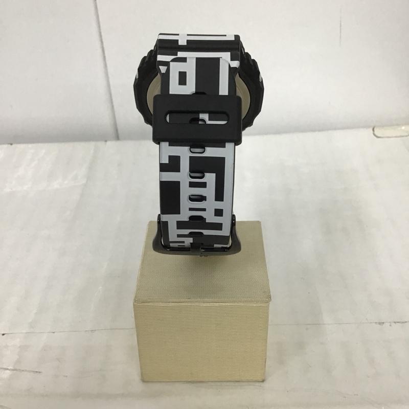 ジーショック G-SHOCK 腕時計 アナログ(クォーツ式) GA-2100HT 布袋寅泰 コラボレーション ギタリズム柄 箱有 40周年記念 総柄 黒 / ブラック / X 白 / ホワイト / メンズ USED 古着 中古 10101553